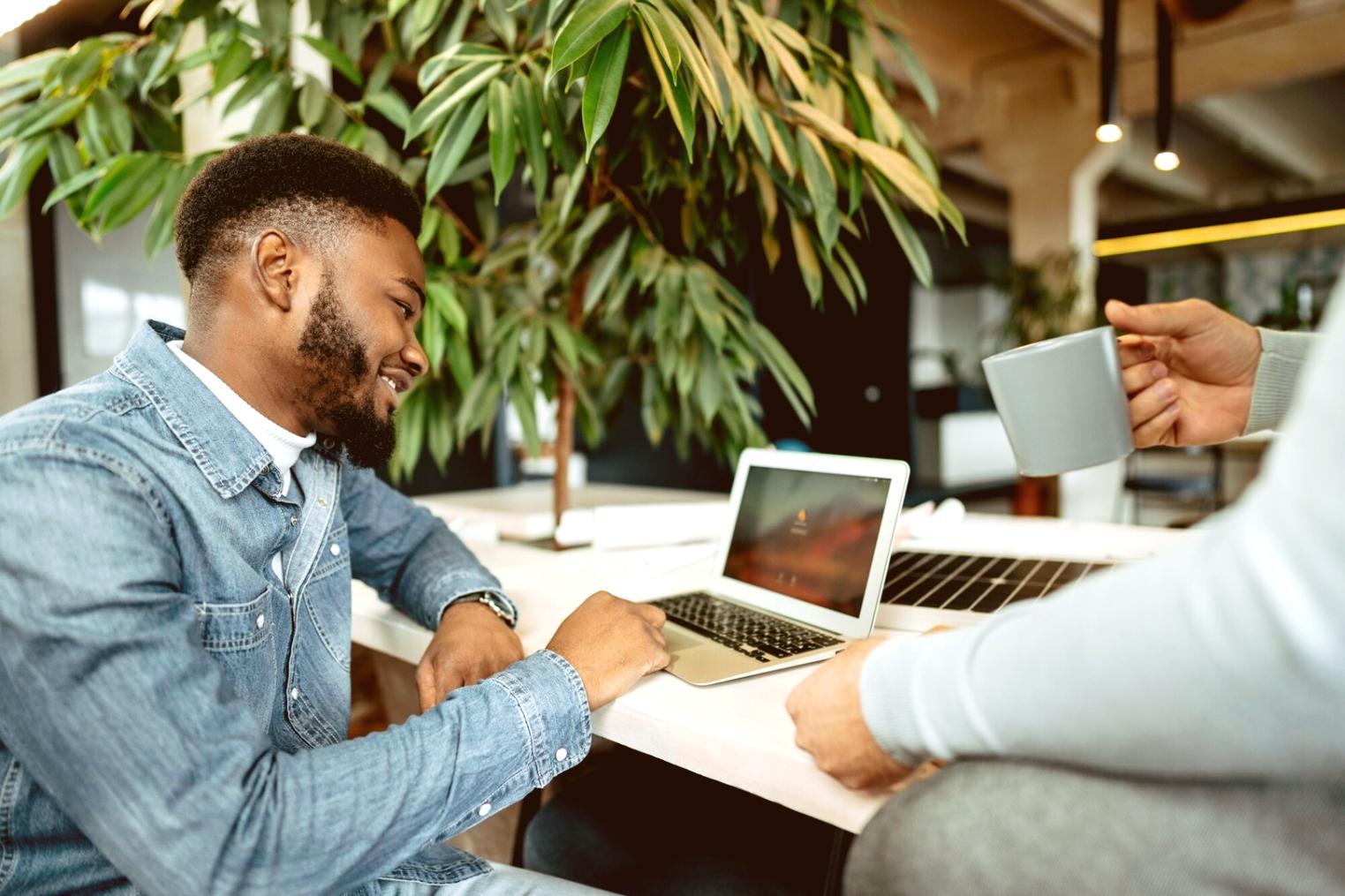 Аналитика финансовых данных различных отраслей